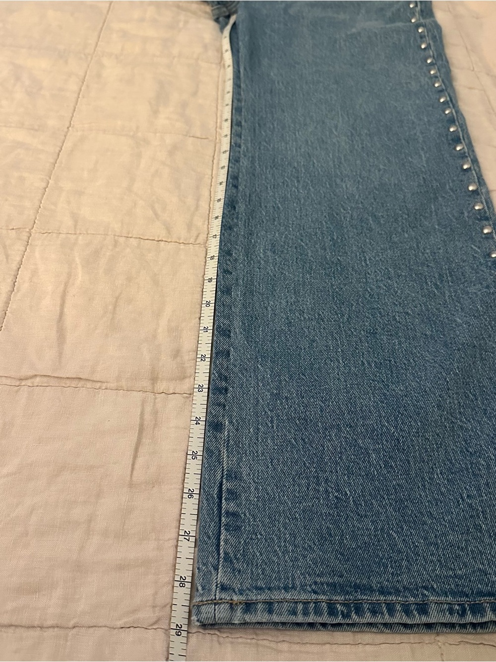Abercrombie & Fitch High Rise 90s Studded Jeans Size 26 Short NWT - Picture 6 of 6
